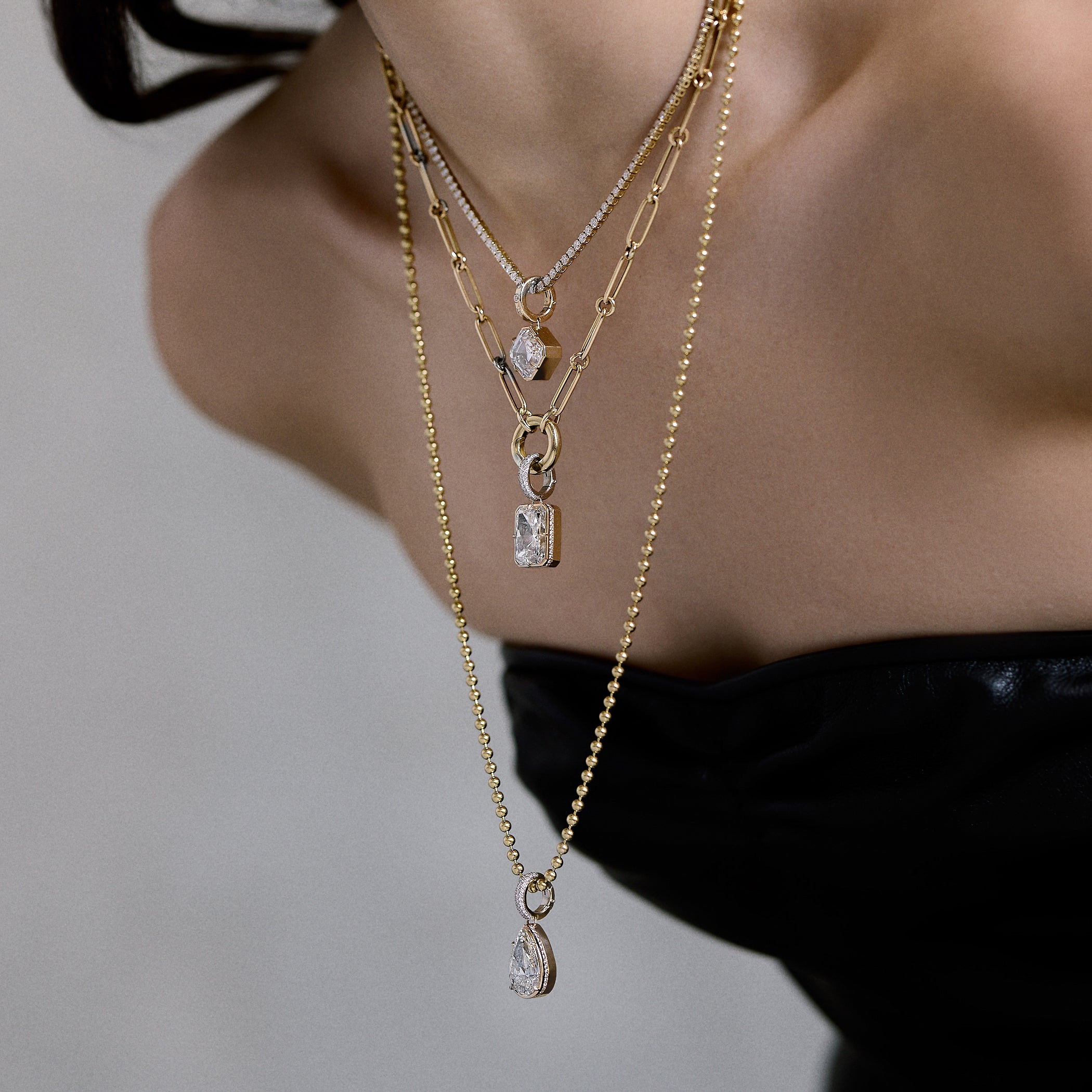 chain necklace layered