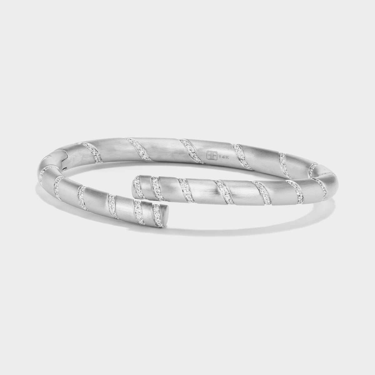 lab grown diamond bangle bracelet